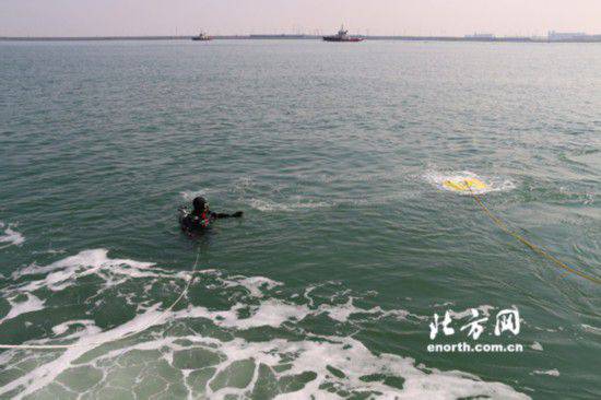 北海救助局天津基地水下機器人救援演練